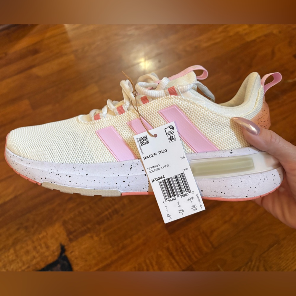 Adidas Racer TR23 size 8 1/2 (8.5) white and pink tennis shoes never worn